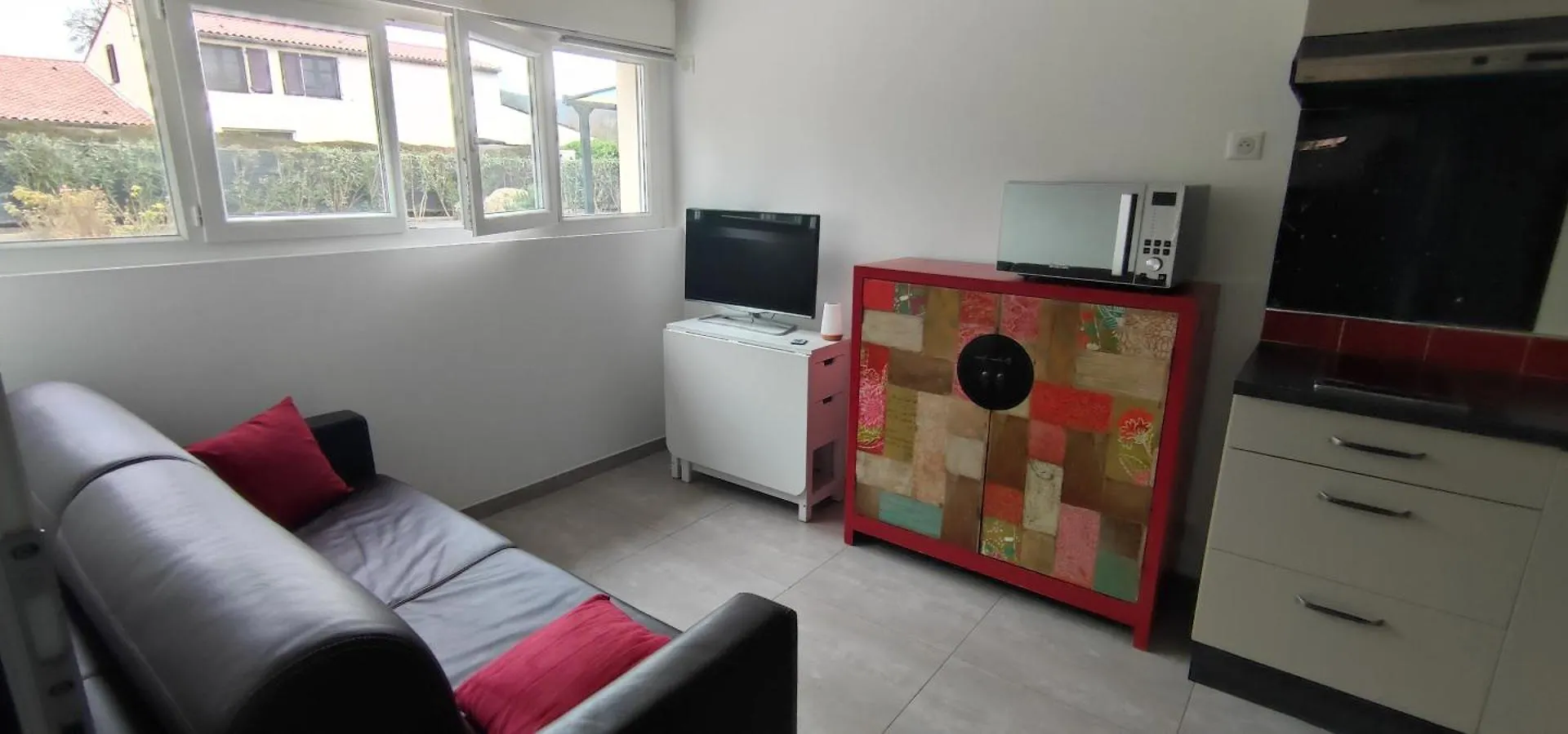Apartment Charmant Studio Climatise Avec Parking, Terrasse Et Piscine Villeneuve-Loubet